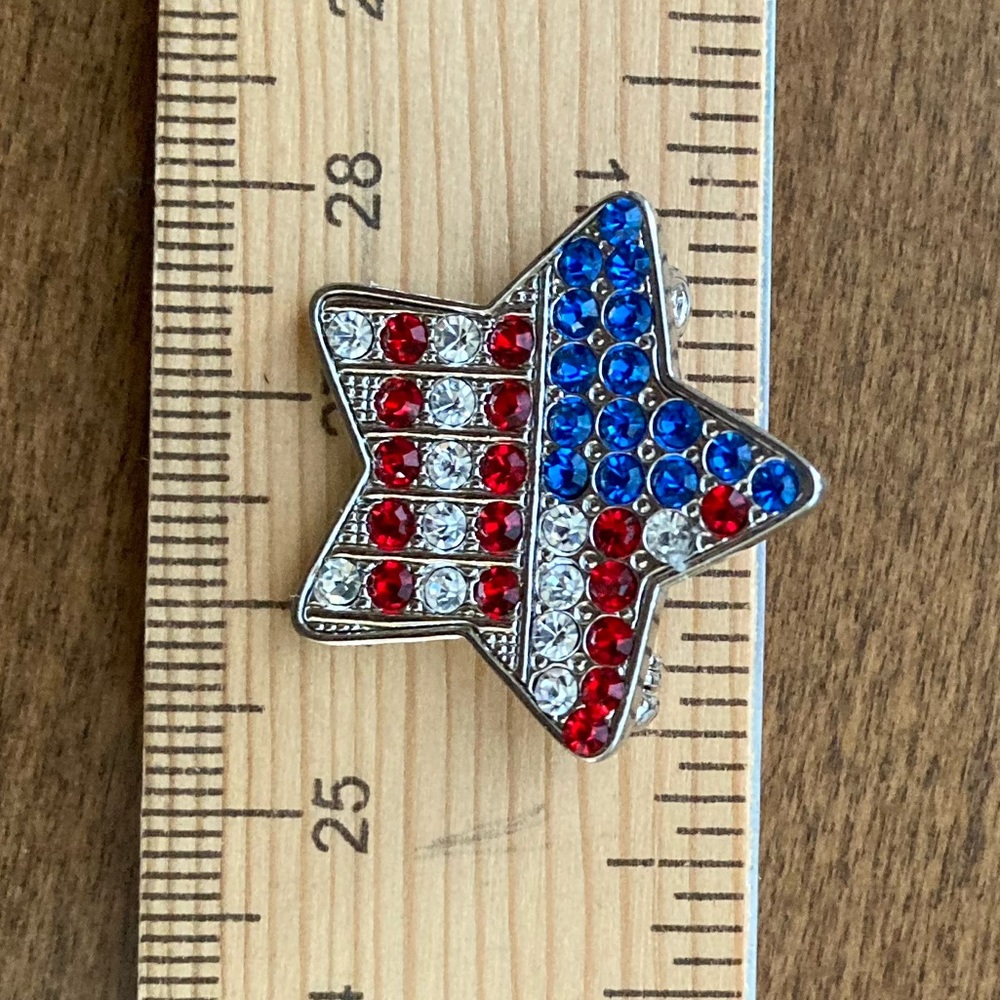 USA/Patriotic Star Pin with Crystal Accents - Picture 4 of 5